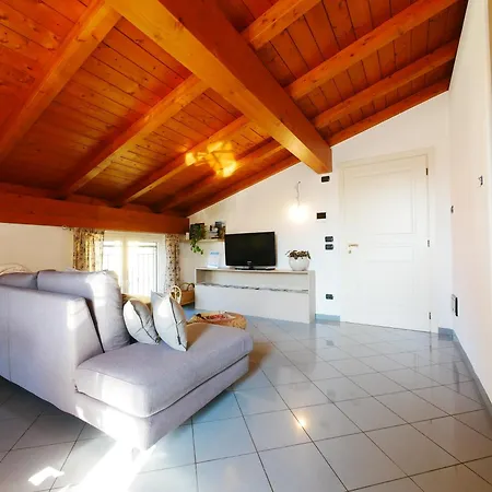 Maisonnette Terrace Lierna